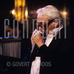 15-11-1995 Toots Tielemans at tv-studio in Hilversum.

[keywords]Live Performance[/keywords]